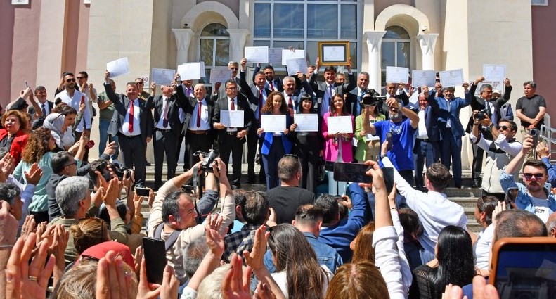 Başkan Alim Karaca Mazbatasını Aldı